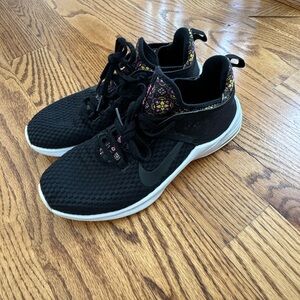 Nike Women’s Shoes- 9.5